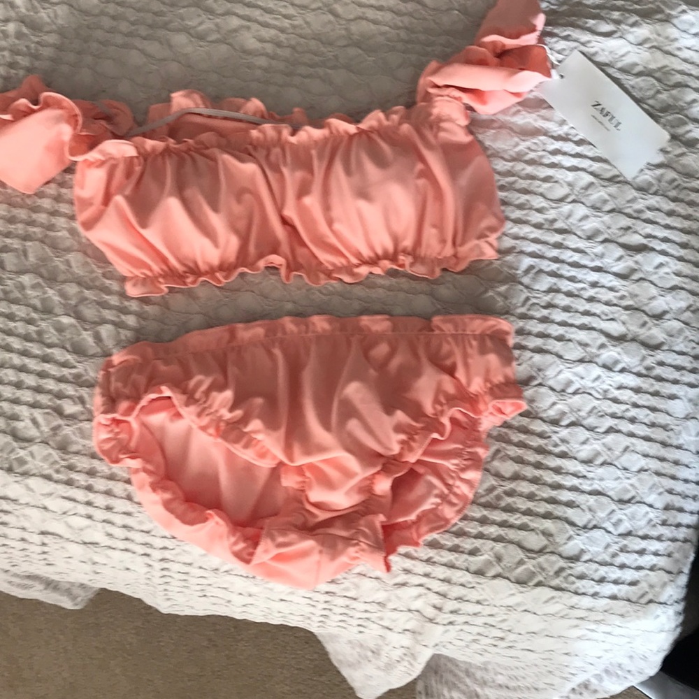 ✨pink ruffled bathing suit✨